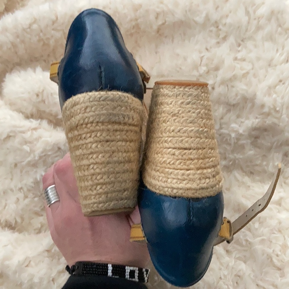 RADLEY LONDON Blue and Tan Platform Shoes - Picture 4 of 7